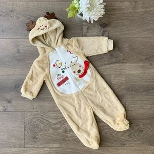 {NWT} Baby’s First Christmas Fur Sleeper (6/9M)